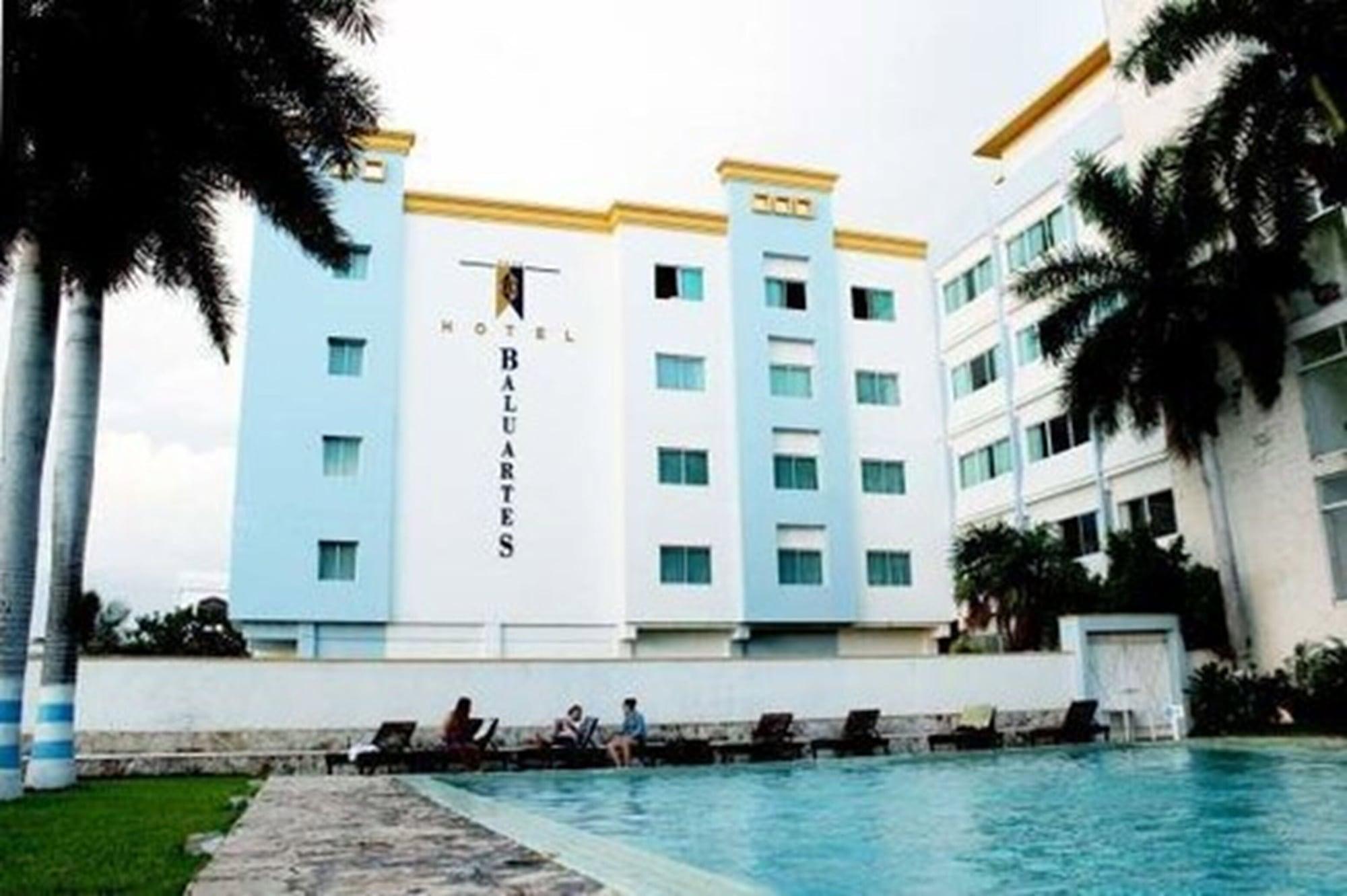 Hotel Baluartes Campeche Bagian luar foto