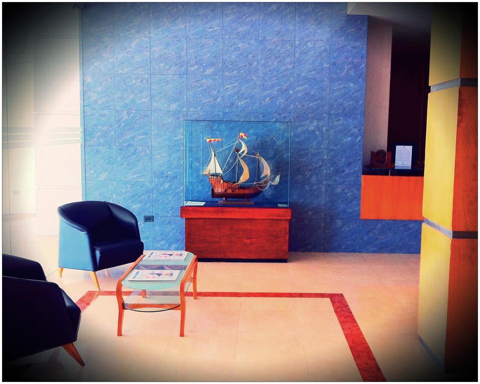 Hotel Baluartes Campeche Bagian luar foto